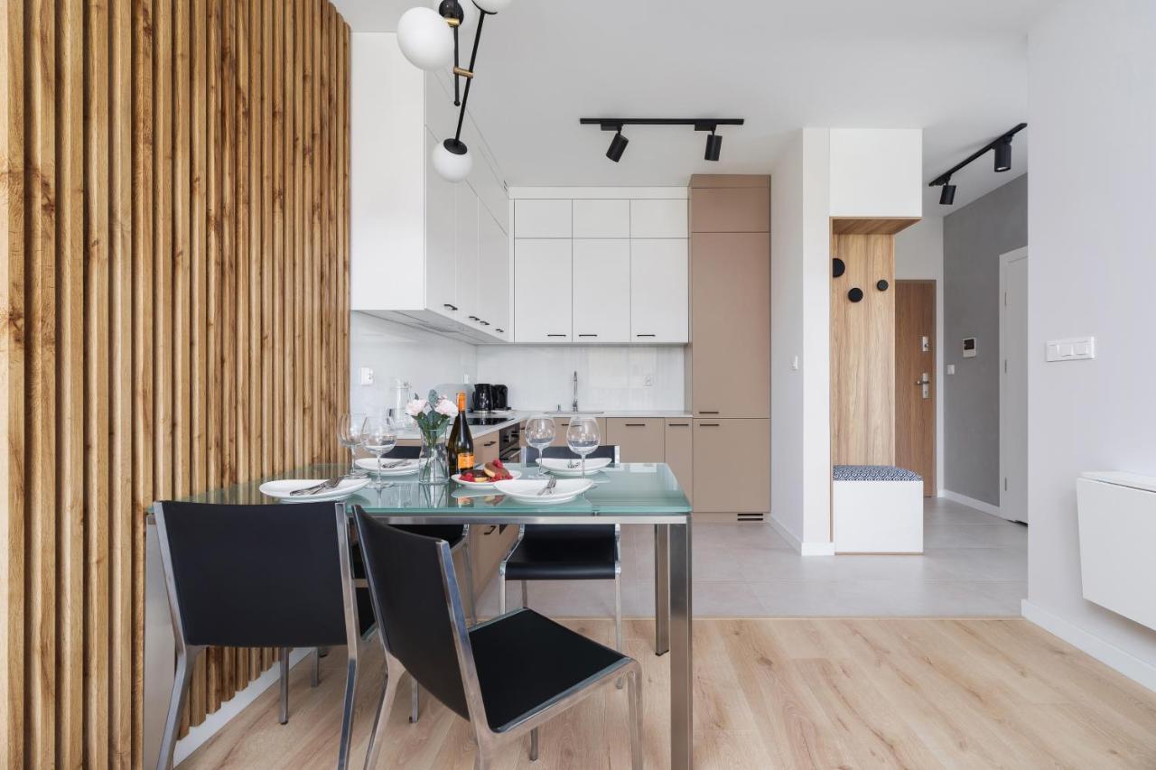 Lotniczowka Apartments By Renters Prestige Krakow Ngoại thất bức ảnh