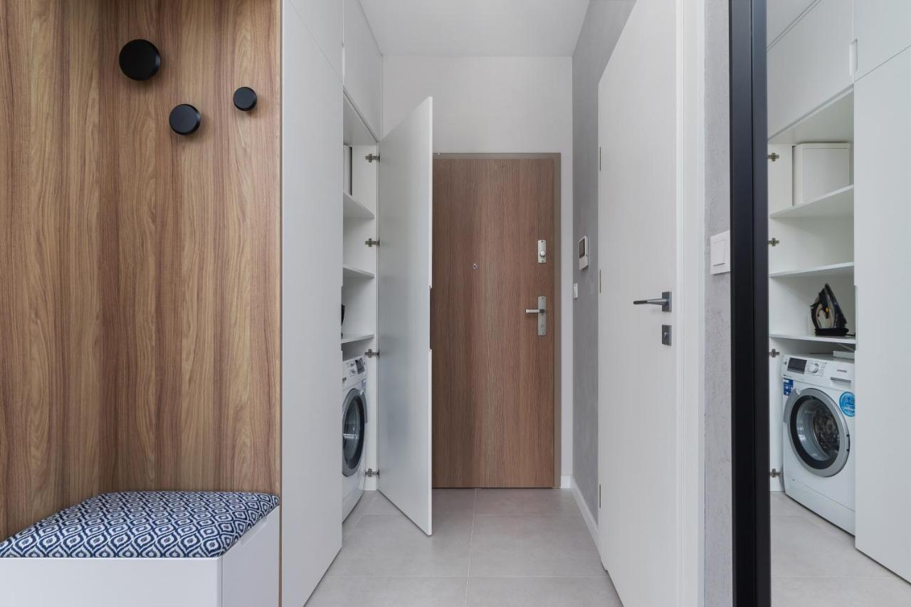 Lotniczowka Apartments By Renters Prestige Krakow Ngoại thất bức ảnh